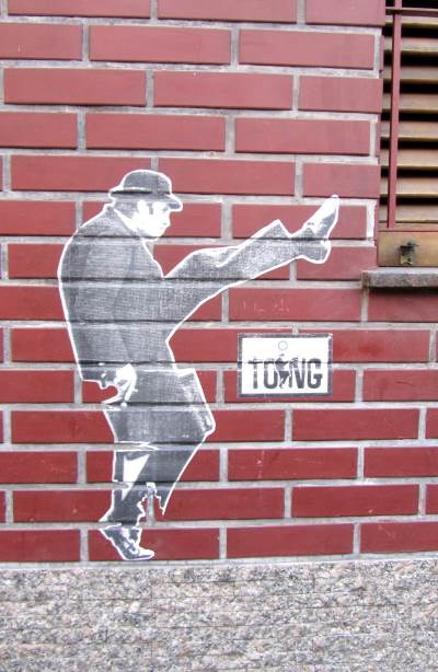 Graffiti: Ministry of Silly Walks