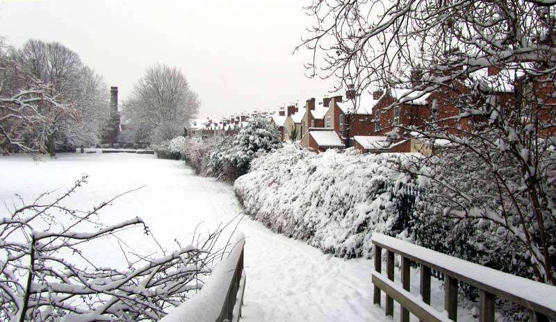 Stirchley Park and Bond Street houses in the snow