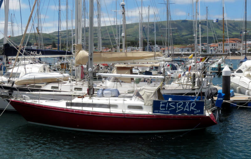 Yachts in a harbour: the closest is called Eisbär (German for polar bear)